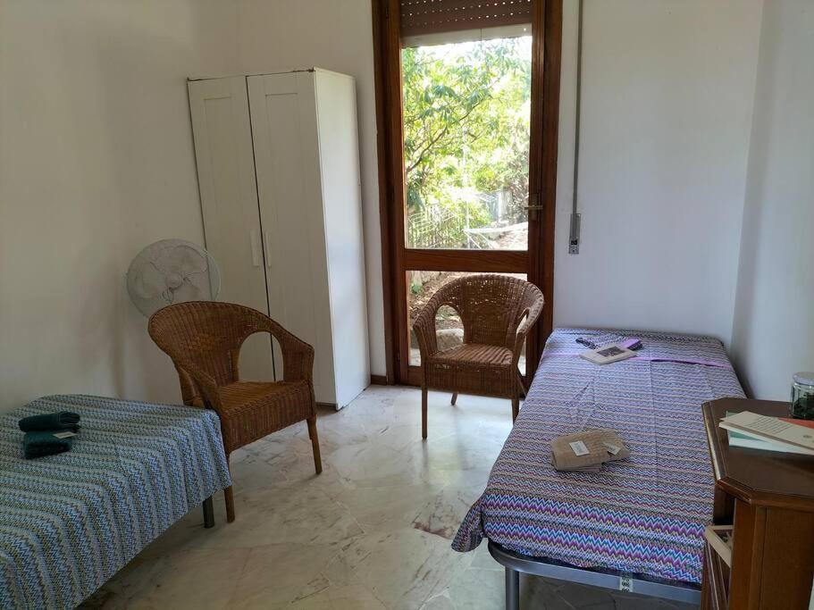 Casa Con Giardino: Varazze Eksteriør bilde
