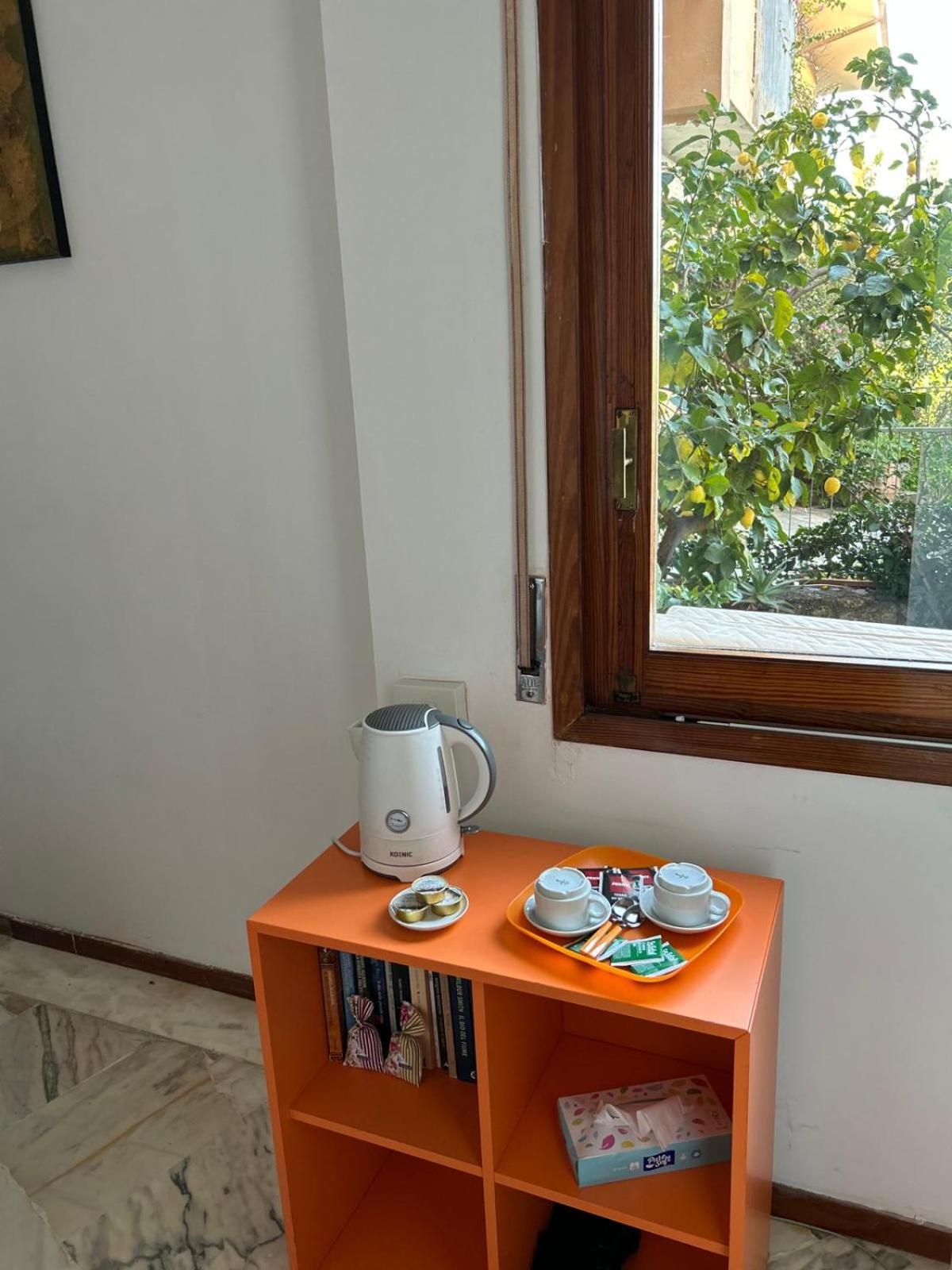 Casa Con Giardino: Varazze Rom bilde